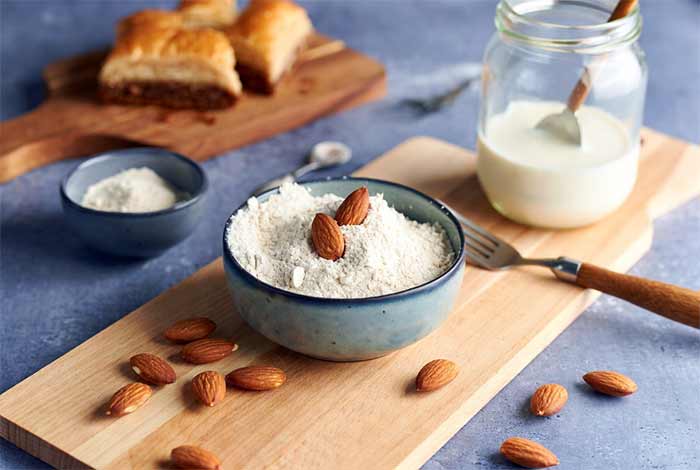 خمیر باقلوا پایه با شیر بادام و عطر وانیل